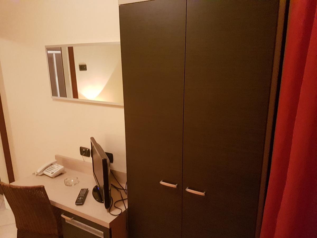 Hotel Bridge Bellaria-Igea Marina Zewnętrze zdjęcie